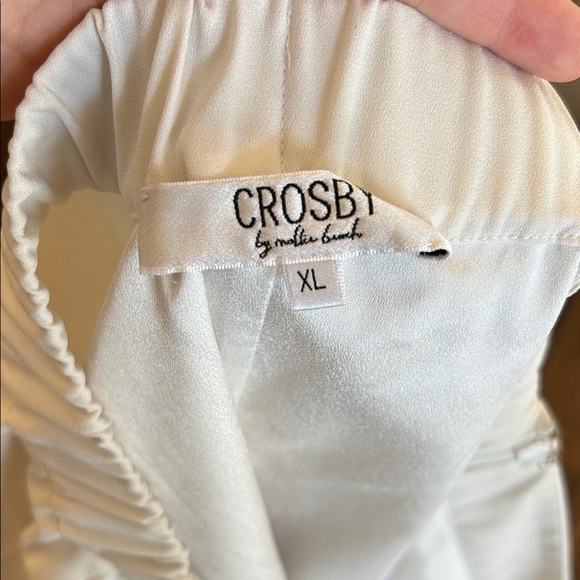CROSBY by Mollie Burch White Shorts - Picture 4 of 4
